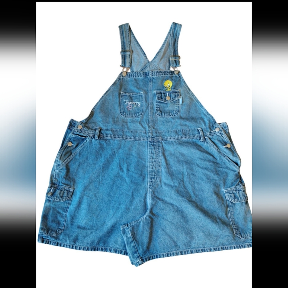 Vinage 90’s Looney Tunes Bib Overalls Shorts Tweety Bird Denim Blue Jean 26W-28